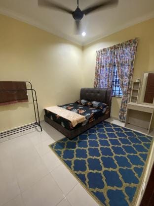 UMI HOMESTAY PENGKALAN CHEPA CHEAPEST KELANTAN Vacation rental in Malaysia
