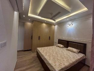 Chic Cozy Stay Near Everything Vacation rental in Punjab, India