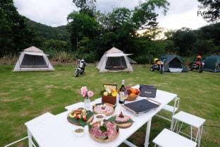 Ivory Hill Yellow house in Chiangmai Mae On Vacation rental in Thailand