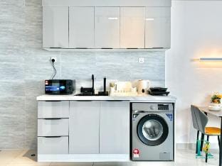Mellow Suite. KSL2 @Studio 2Pax Near IKEA & Toppen Vacation rental in Johor Bahru