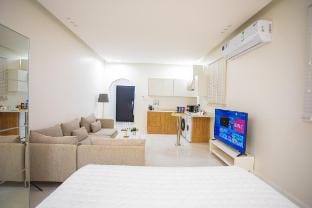 Studio with side entrance and self check-in 4 Vacation rental in Riyadh
