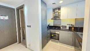 Sophisticated Canal-View Apt in the Heart of Dubai Vacation rental in Dubai