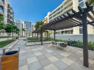 Serene Studio Apt in the Heart of Meydan District Vacation rental in Dubai