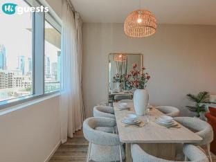 Luxe 2BR Overlooking Golf Course & Greenery Vacation rental in Dubai