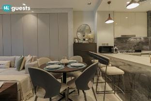 Stylish 1BR Retreat with Modern Interiors in Dubai Vacation rental in Dubai