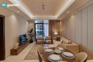 Stylish 1BR Retreat with Modern Interiors in Dubai Vacation rental in Dubai