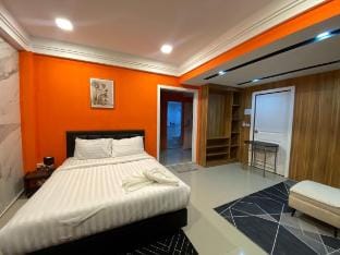 Peter's House B02 Newly renovated unique apartment Vacation rental in Pattaya City