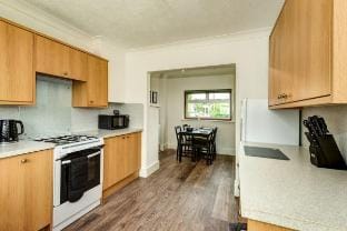Modern 3-Bed Home | Sleeps 7 | 10 Mins to Beach Vacation rental in Gosport