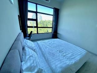 Jesselton Quay Kinabalu Sunrise & Sunset Seaview  Vacation rental in Kota Kinabalu