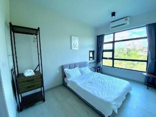 Jesselton Quay Kinabalu Sunrise & Sunset Seaview  Vacation rental in Kota Kinabalu