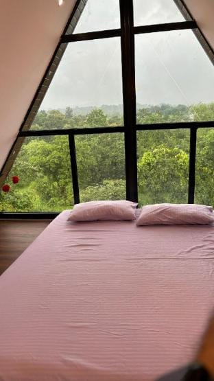 Triveni Stays Sunkissed 1 BHK with Pool in Karjat Vacation rental in Maharashtra