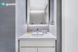 Modern & Stylish 1BR Apt - Near Business Bay Metro Vacation rental in Dubai
