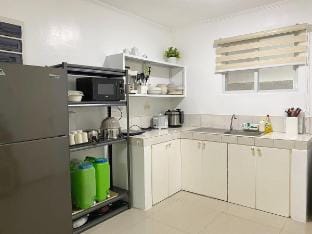 Cozy, clean and family-ready haven with 4 bedrooms Vacation rental in Calabarzon