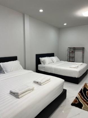 ADNA Family Room near Dannok/1 Mins to Lotus Sadao Vacation rental in Thailand