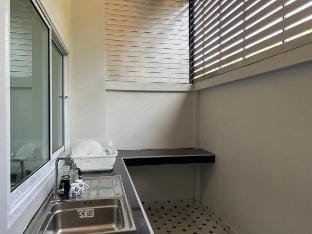 ADNA Single Room near Dannok/1 Mins to Lotus Sadao Vacation rental in Thailand