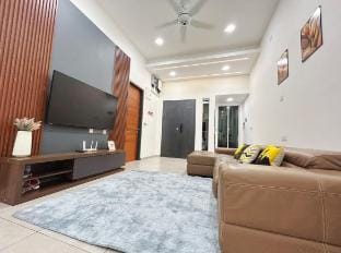 New!The Sweet Home Bukit Beruang Melaka3Bed+3bath Vacation rental in Malacca