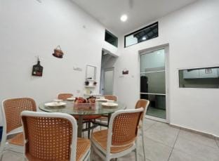 New!The Sweet Home Bukit Beruang Melaka3Bed+3bath Vacation rental in Malacca
