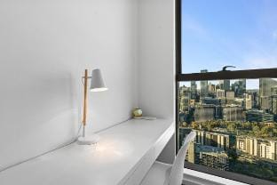 Three Bedroom Skyline Bliss | Pool, Gym, 2 Cars Vacation rental in Melbourne