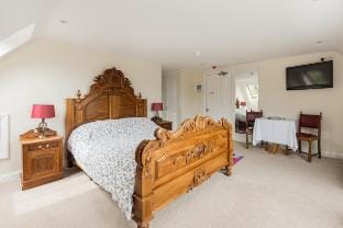 Country Setting, Near Wells, Sleeps 22, Hot Tub Vacation rental in Mendip District