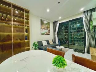 Two-Bedroom Luxury Vincom 50m Vacation rental in Ho Chi Minh City