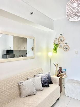 Tropical 1BR Unit at Sea Residences B MOA nr NAIA Vacation rental in Pasay