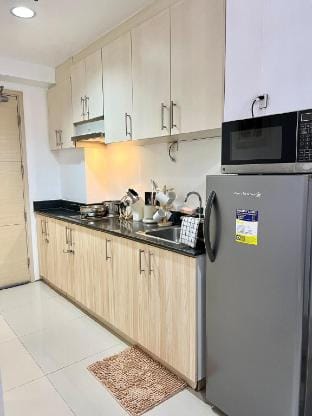 Tropical 1BR Unit at Sea Residences B MOA nr NAIA Vacation rental in Pasay