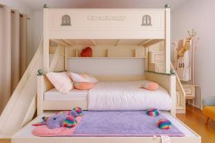 Slide bunk bed pink room w/ jacuzzi @Central Coast Vacation rental in Central Coast