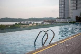 Chic 3BR Somerset Apt, Near Legoland & Harbour Vacation rental in Johor