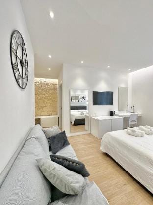 C&O Luxury Suite - Superior Room Vacation rental in Cagliari