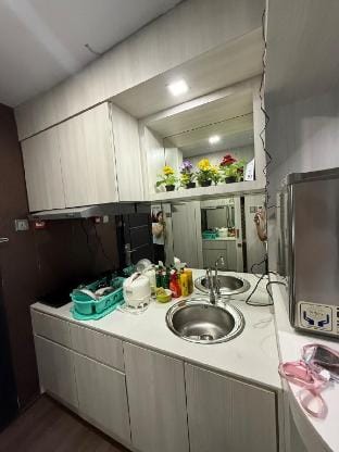 Nagoya Mansion Apartment by MT Vacation rental in Riau Islands, Indonesia