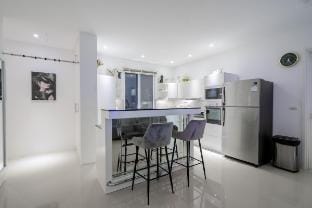 Hua Hin Paradise Villa Falcon Hill - Pets Friendly Vacation rental in Nong Kae