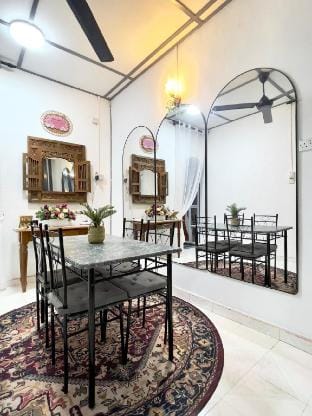 Memoria Guesthouse (Homestay Kemaman) Vacation rental in Terengganu, Malaysia