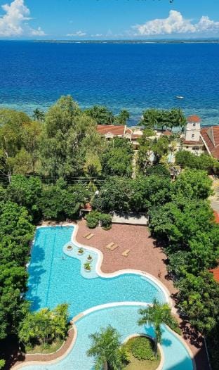 La Mirada 12 Luxury 1 BR- Unit wow sea-views, pools-Gym Vacation rental in Lapu-Lapu City