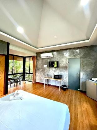Peaceful Nature Cabin Vacation rental in Chalong