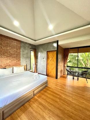 Peaceful Nature Cabin Vacation rental in Chalong