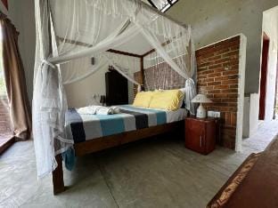 The Cinnamon Cottage Lake view room Vacation rental in Western Province