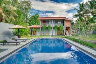 Luxury Chalet in Ahangama with Pool and Kitchen  Vacation rental in Ahangama
