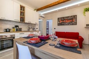 Enzo Ferrari Museum|WiFi train station parking Vacation rental in Modena
