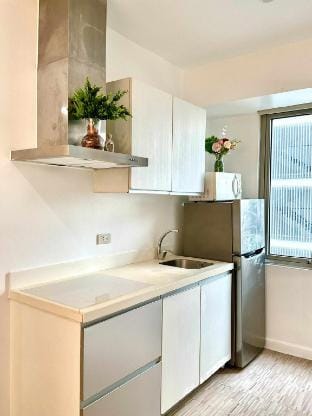 Azure 2BR Beach View Vacation rental in Paranaque