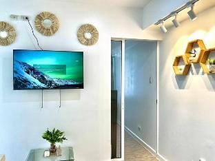 Azure 2BR Beach View Vacation rental in Paranaque