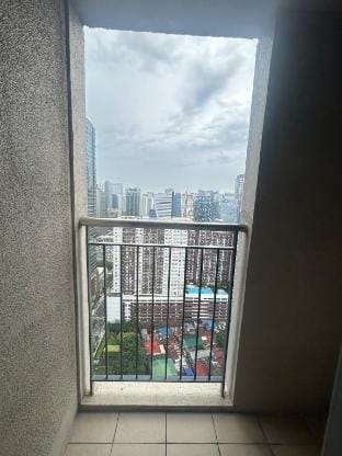 Uptown BGC|2BR w Balcony|300mbps Vacation rental in Makati