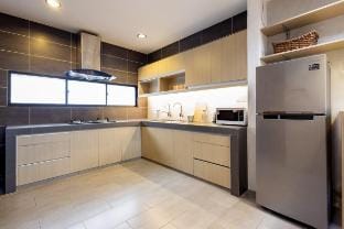 Yenny Cottage | WiFi | Canning | 2 parking|SmartTV Vacation rental in Ipoh