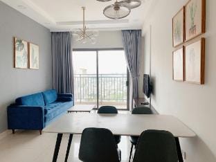 Brisk 3Br Condo | Free Gym & Pool | S7-27.02 Vacation rental in Ho Chi Minh City