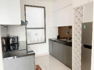 Brisk 3Br Condo | Free Gym & Pool | S7-27.02 Vacation rental in Ho Chi Minh City