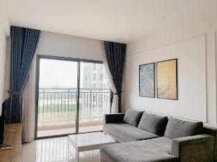 Commodious 3Br Flat | Free Gym & Pool | S2-23.04 Vacation rental in Ho Chi Minh City