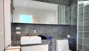 Luxurious Kamala Residence and Pools Vacation rental in Kamala
