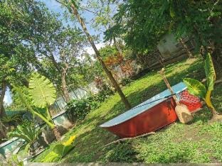 Maldives-inspired rm w/ direct access to the lake Vacation rental in Calabarzon