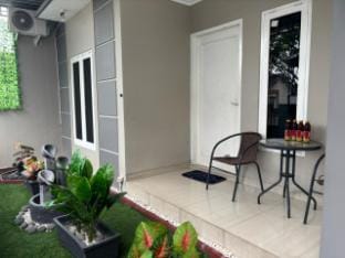 Guest House Karenra di Pusat Yogyakarta Vacation rental in Yogyakarta