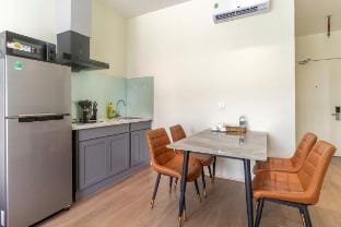 The Rixx Comfort @ Ben Thanh/D1/Metro/Netflix/pool Vacation rental in Ho Chi Minh City
