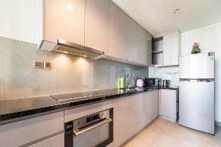 The Rixx resortstyle@D1/Netflix/pool/gym/sauna/2br Vacation rental in Ho Chi Minh City